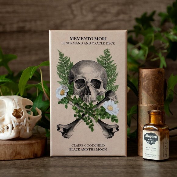 Memento Mori Oracle Deck - brand new and sealed - Picture 1 of 4